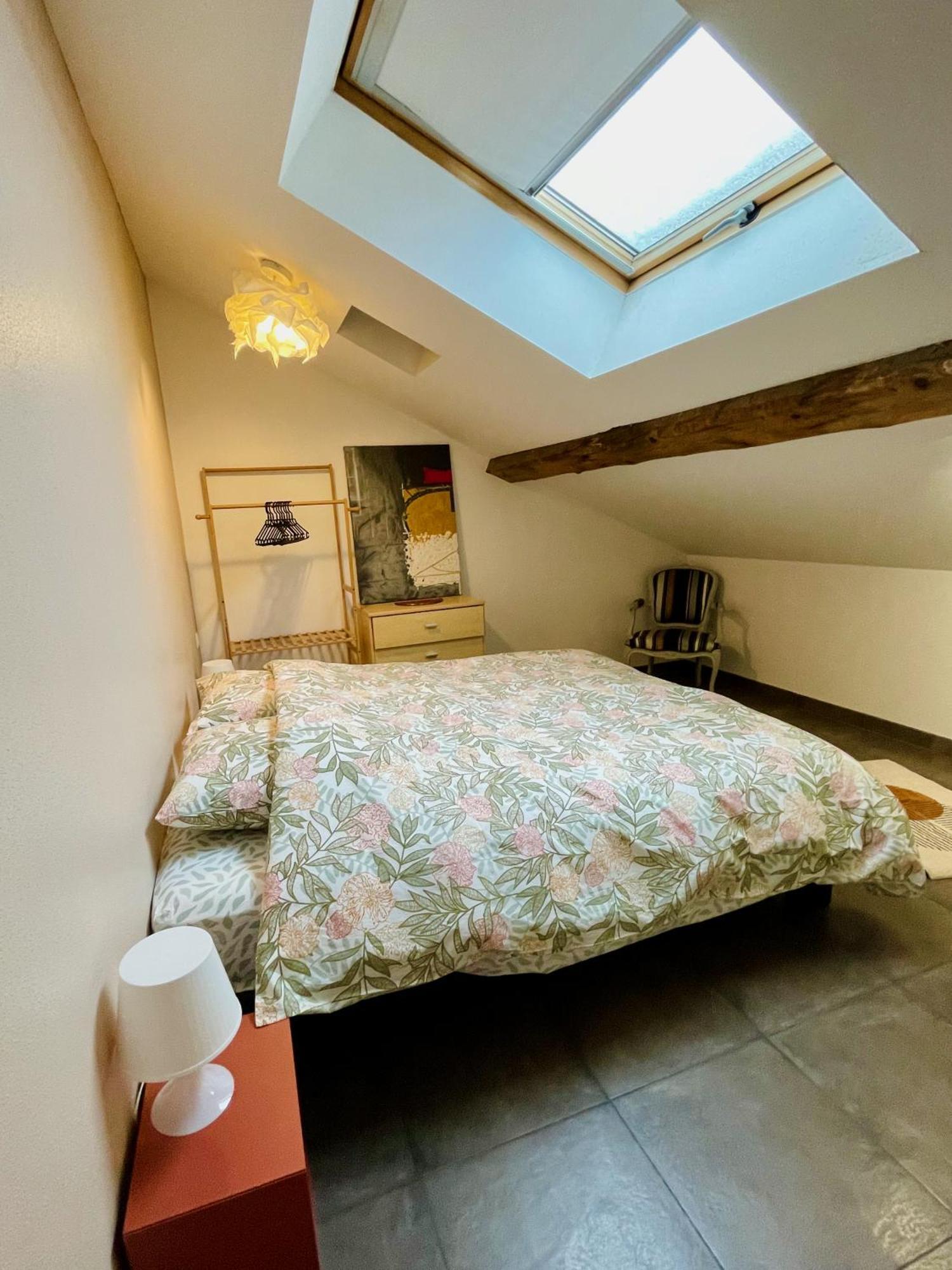 Duplex + Parking Gratuit Facile Apartamento Sainte-Suzanne  Exterior foto